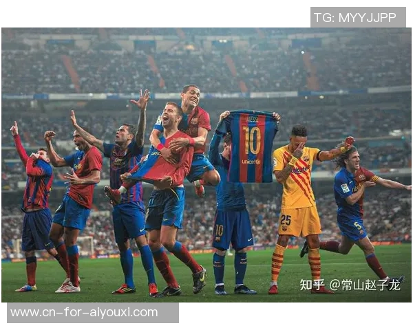 皇马主场惨遭巴萨逆袭0比3失利引发球迷热议